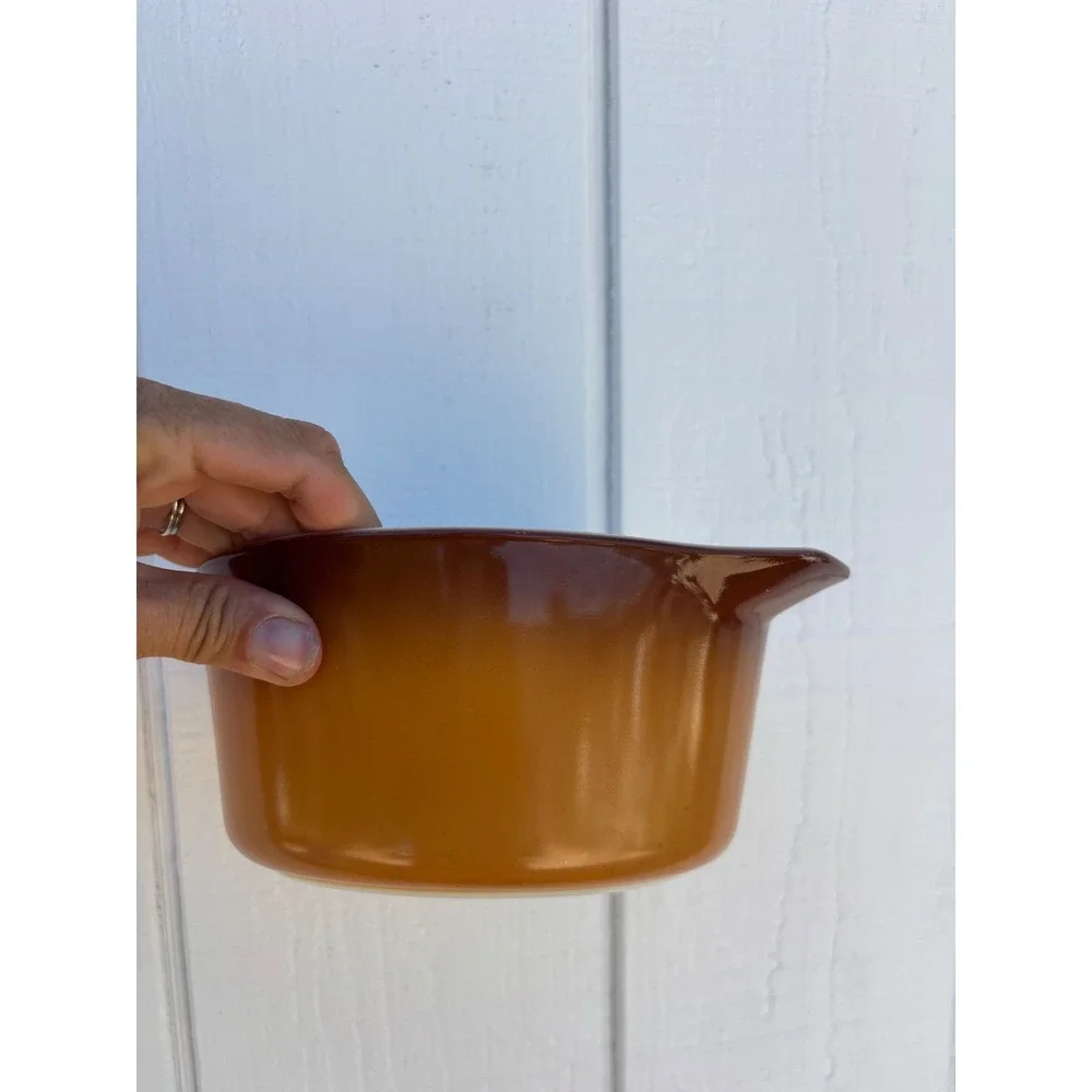 Vintage Pyrex Amber Brown Ombre‎ Cinderella Nesting Mixing Bowls Set of 2
